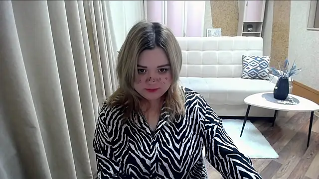 Snapshot of Finna_39 chatting on 02-20-25, 11:32 Finna 39 online show from 02-20-25, 11:32