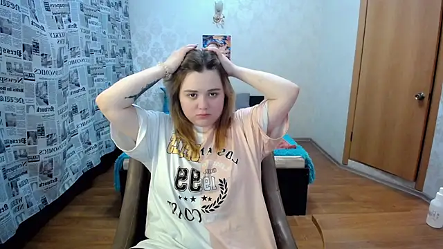 Snapshot of Finna_39 chatting on 03-18-25, 06:37 Finna 39 online show from 03-18-25, 06:37