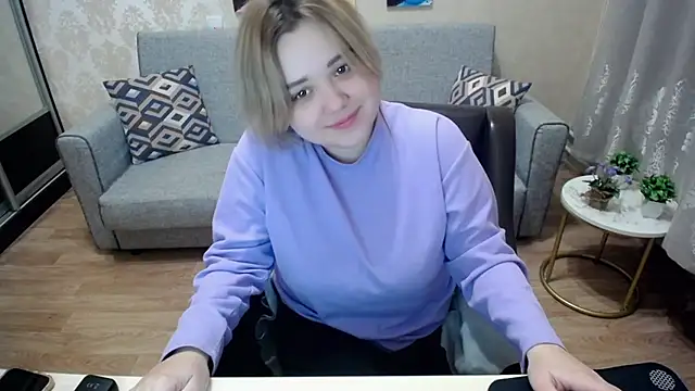 Snapshot of Finna_39 chatting on 09-28-25, 08:25 Finna 39 online show from 09-28-25, 08:25