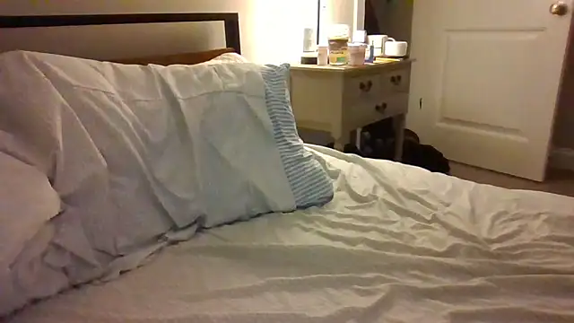 danyh2023 online show from 04-22-26, 01:52