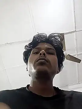 Snapshot of boyyouwant33 chatting on 02-12-25, 02:10 boyyouwant33 online show from 02-12-25, 02:10