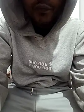 Snapshot of boyyouwant33 chatting on 02-15-25, 08:33 boyyouwant33 online show from 02-15-25, 08:33