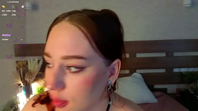 Snapshot of StacyWatts chatting on 02-28-26, 08:21 StacyWatts online show from 02-28-26, 08:21