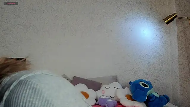 TaiteBayles online show from 11-26-25, 01:17