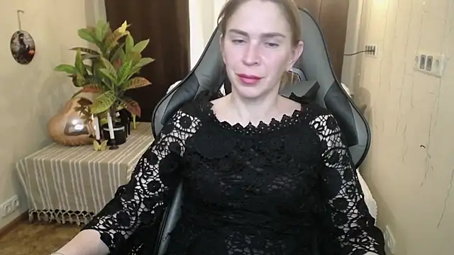 TessaDaybreak online show from 02-27-25, 04:53