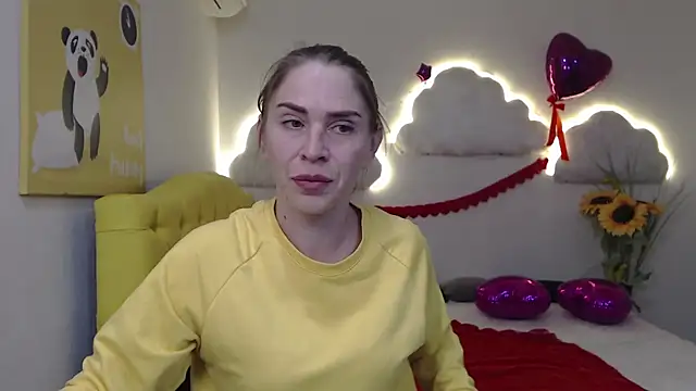 TessaDaybreak online show from 03-14-25, 01:02