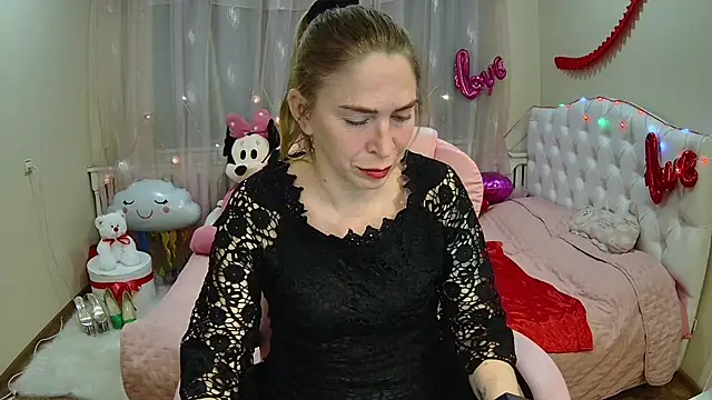 TessaDaybreak online show from 03-21-25, 04:18