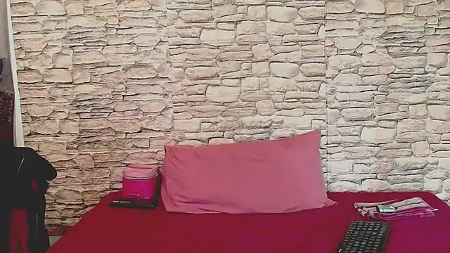 Snapshot of LuciousGrace chatting on 04-21-26, 05:36 LuciousGrace online show from 04-21-26, 05:36