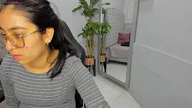 lucelly 15 online show from 02-13-26, 11:50