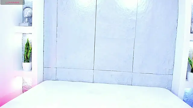 MiaMistrex online show from 09-25-25, 04:38