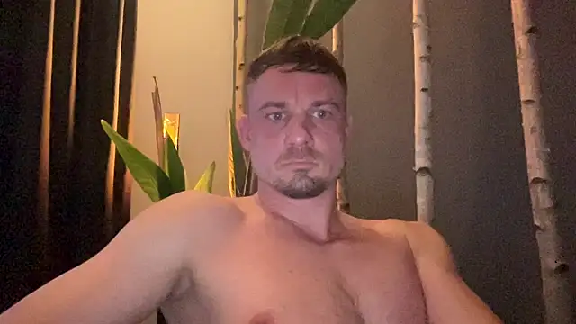 Snapshot of Hagener985 chatting on 02-09-26, 04:44 Hagener985 online show from 02-09-26, 04:44