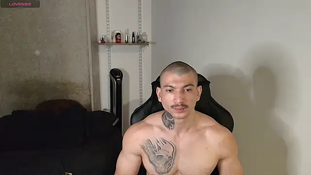 Snapshot of kevin_jef chatting on 03-22-25, 02:37 kevin jef online show from 03-22-25, 02:37