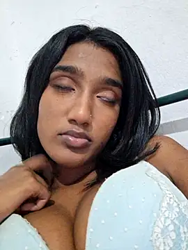 Snapshot of indianpink_lips chatting on 03-20-25, 07:58 indianpink lips online show from 03-20-25, 07:58