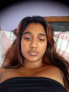 indianpink lips online show from 04-17-26, 10:40