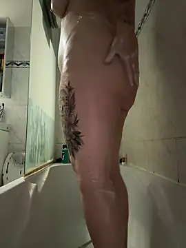 Snapshot of Lar0uch chatting on 02-20-25, 07:12 Lar0uch online show from 02-20-25, 07:12