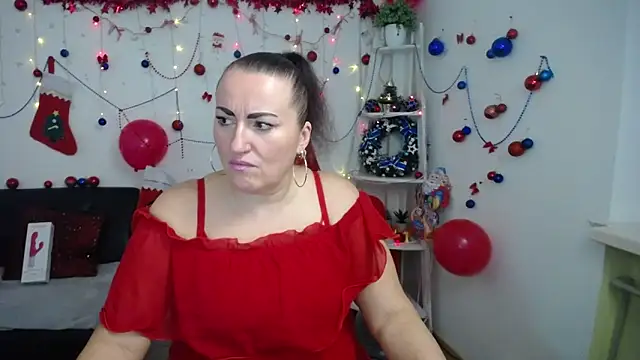 DianaMGG online show from 12-17-25, 06:25