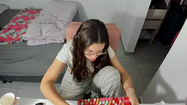 Snapshot of Greciaruiz_ chatting on 05-13-26, 11:55 Greciaruiz online show from 05-13-26, 11:55