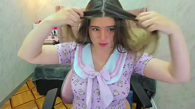 Snapshot of Lianngrace chatting on 10-10-25, 11:09 Lianngrace online show from 10-10-25, 11:09