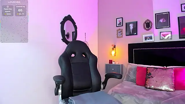 Bella walker  online show from 01-07-26, 07:49