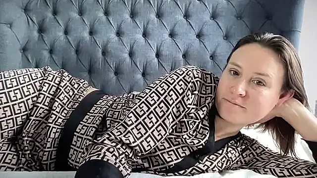 eatmypie69 online show from 11-10-25, 12:04