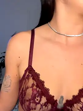 YoungHotMilf97 online show from 11-08-25, 06:51