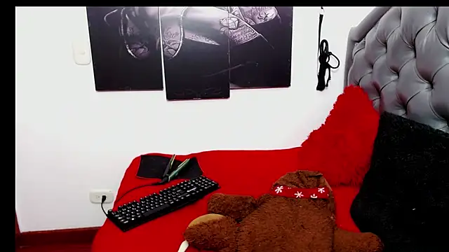 angellyhorny online show from 05-11-26, 04:04