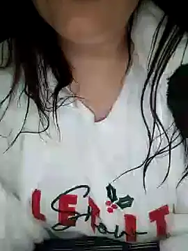 Snapshot of Loly2025 chatting on 03-08-25, 08:46 Loly2025 online show from 03-08-25, 08:46