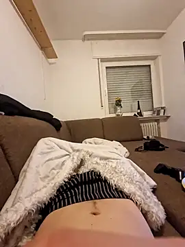 Snapshot of DerechteJunge chatting on 03-21-26, 08:45 DerechteJunge online show from 03-21-26, 08:45