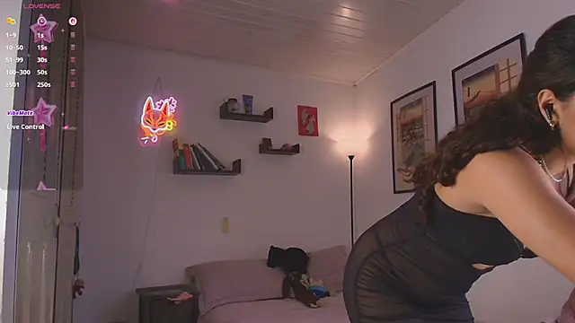 Snapshot of mmycaliope chatting on 11-22-25, 10:20 mmycaliope online show from 11-22-25, 10:20