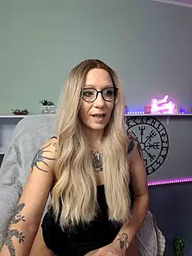 Janina Secrets online show from 03-01-25, 08:13