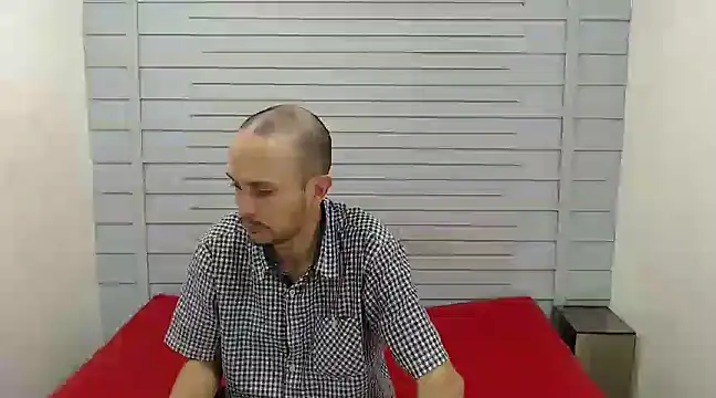 Snapshot of JhonTorres018 chatting on 02-21-25, 07:10 JhonTorres018 online show from 02-21-25, 07:10