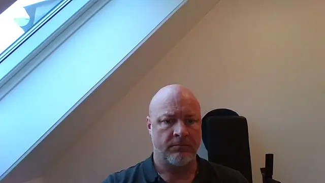 Lucifer29cm online show from 11-04-25, 07:07