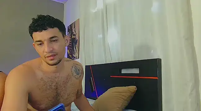 Reina paola online show from 03-07-25, 02:01