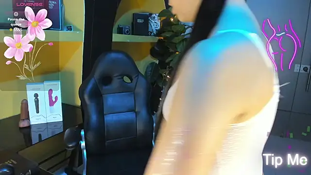 Snapshot of IvanaWatson chatting on 09-14-25, 03:49 IvanaWatson online show from 09-14-25, 03:49