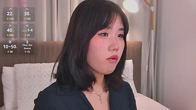 Snapshot of HitomiAoki chatting on 02-16-25, 06:43 HitomiAoki online show from 02-16-25, 06:43