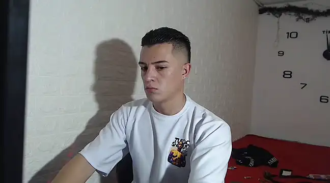 CamiloBeltran  online show from 03-21-25, 07:35