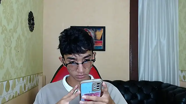 Snapshot of Martin_Linares chatting on 03-11-25, 01:45 Martin Linares online show from 03-11-25, 01:45