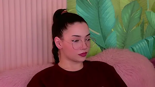 Alice Deleon online show from 04-12-26, 11:37