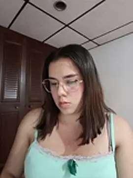 EmmaSulivan online show from 02-20-26, 10:21