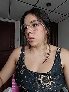 Snapshot of EmmaSulivan chatting on 07-08-26, 01:15 EmmaSulivan online show from 07-08-26, 01:15