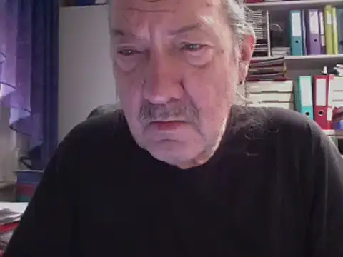 HMStraps01 online show from 02-12-25, 07:23