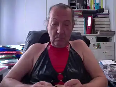 HMStraps01 online show from 09-22-25, 08:49