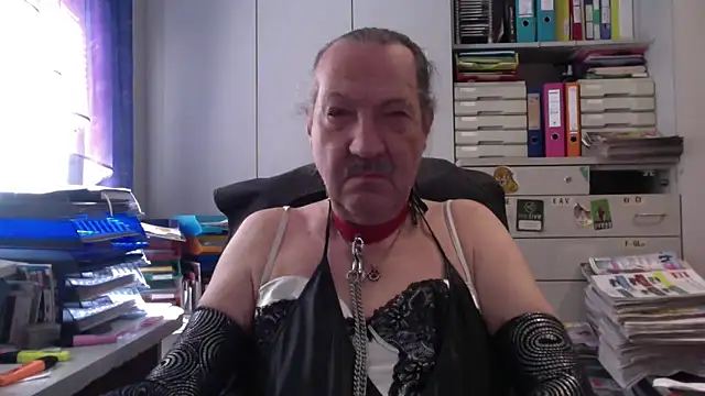 HMStraps01 online show from 04-05-26, 11:18