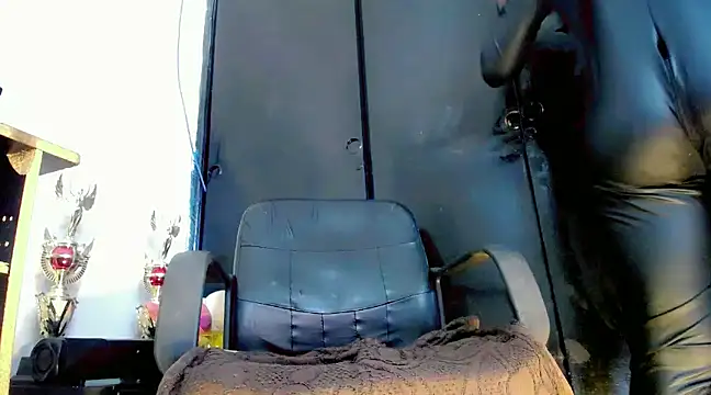 Iris Gill online show from 02-15-25, 03:50