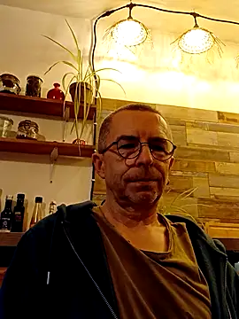 Xavspank2 online show from 11-15-25, 04:03