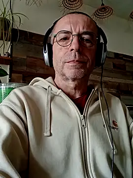 Xavspank2 online show from 04-13-26, 09:37