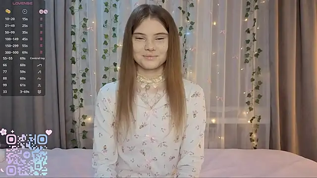 Snapshot of CarolinePepper chatting on 02-22-26, 01:53 CarolinePepper online show from 02-22-26, 01:53