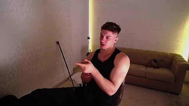 MaxKaiden online show from 11-18-25, 05:56