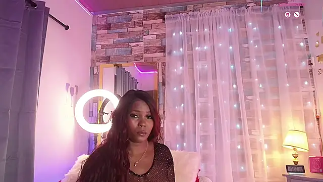 DashaSousaa online show from 12-22-25, 12:02