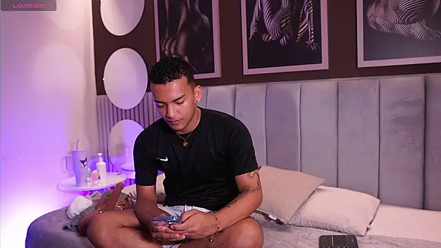 Rafa2004Cruz online show from 03-31-26, 12:49